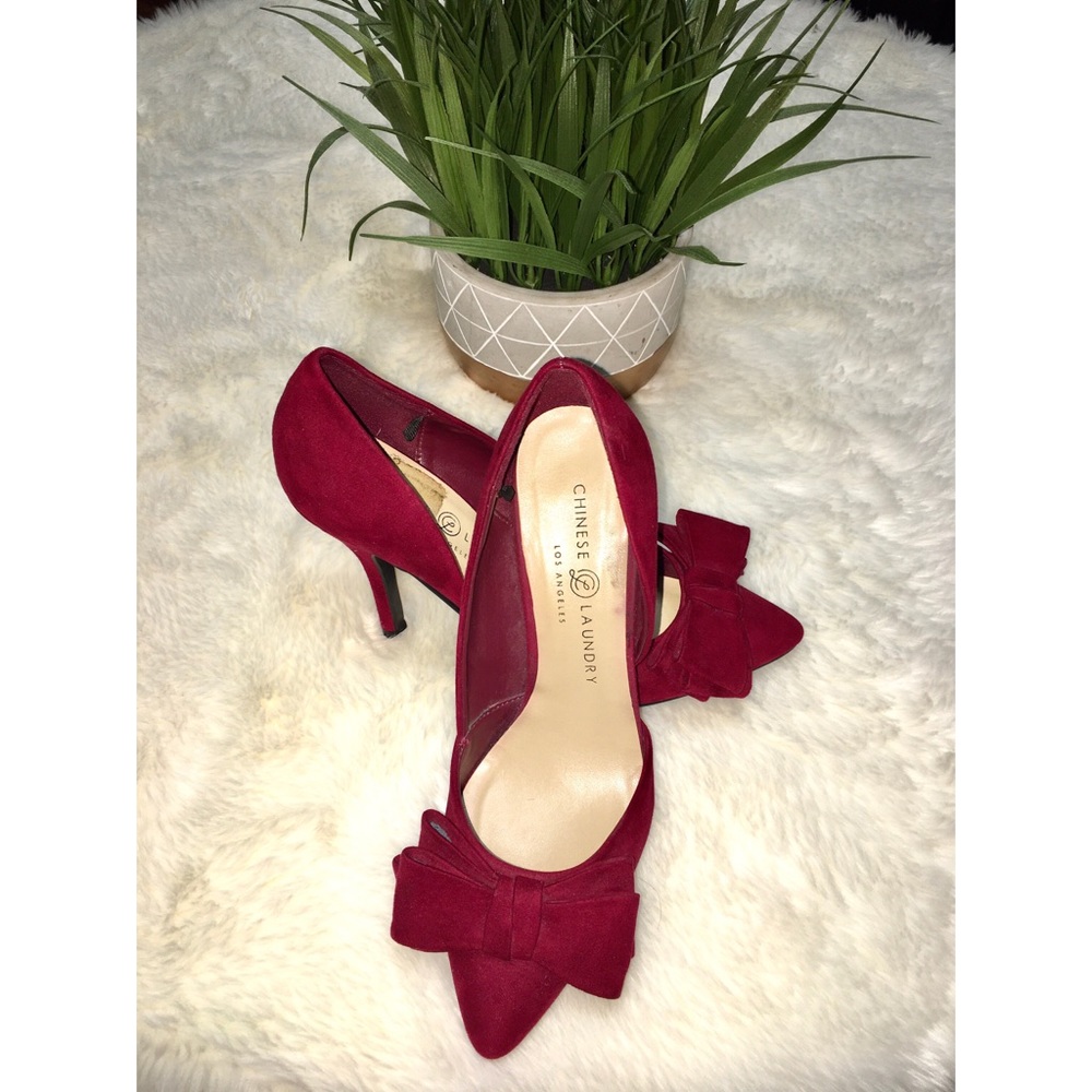 Heels With Bow